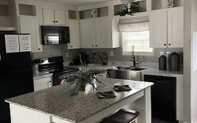 Sweet Retreat In The Springs Not Waterfront Property